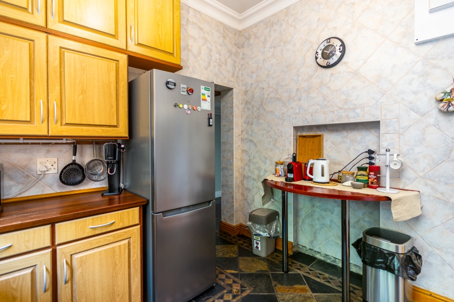 2 Bedroom Property for Sale in Claremont Upper Western Cape